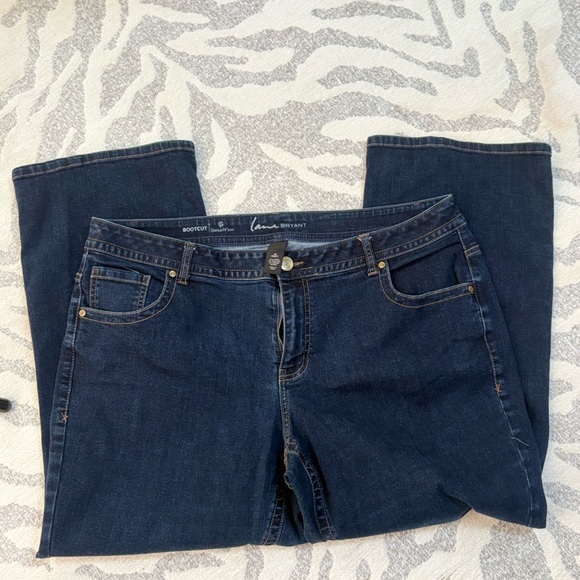 Lane Bryant Women’s Bootcut Dark Wash Jeans – Size 18S - Picture 3 of 4
